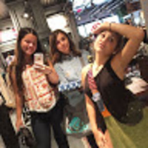 Meet your Posher, Lucy